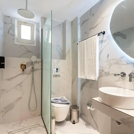 Duka - Near Port, Beaches Apartman Kosz
